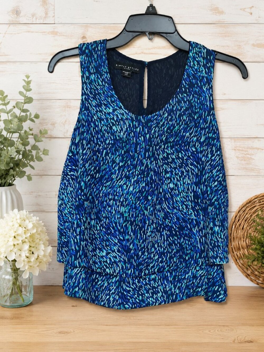 SIMPLY STYLED - SLEEVELESS LAYERED BLOUSE - BLUE ABSTRACT PRINT - SIZE S